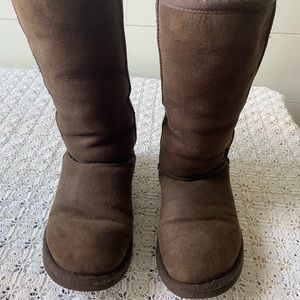 Classic Tall Uggs - Dark Brown - Women’s Size 6W - US 7.5 / 8
